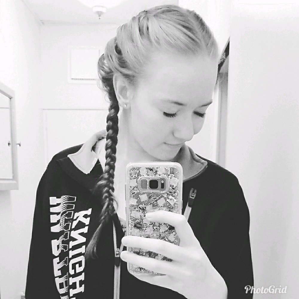 Meet your Posher, Cassy